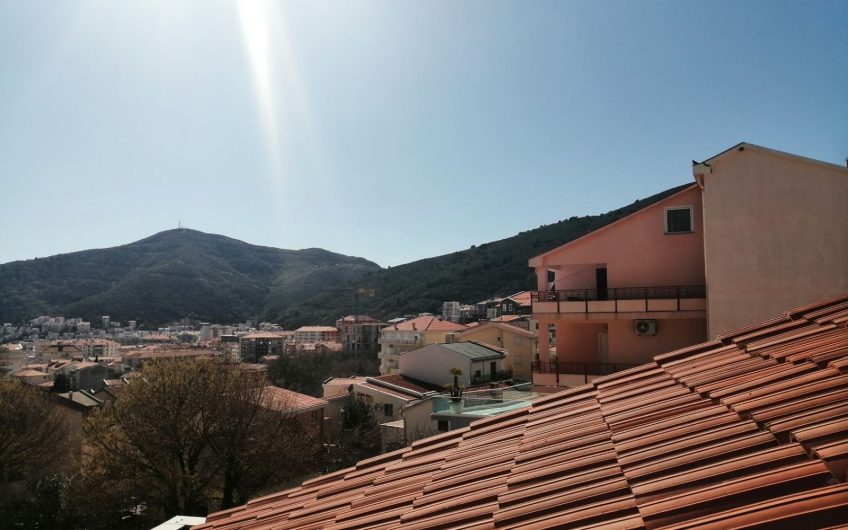 Large four-storey duplex house with seaview in Lazi, 475 m²