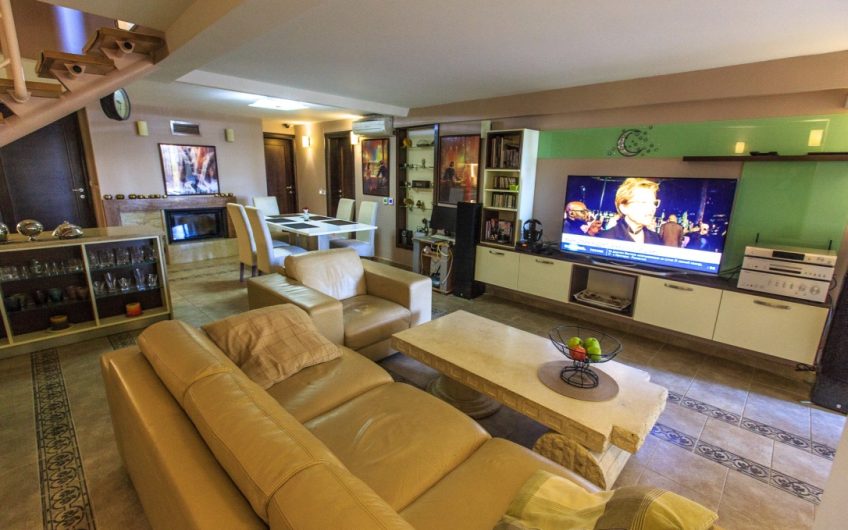 Exclusive medditerranean stone house near sea in Perazića Do, 120 m²