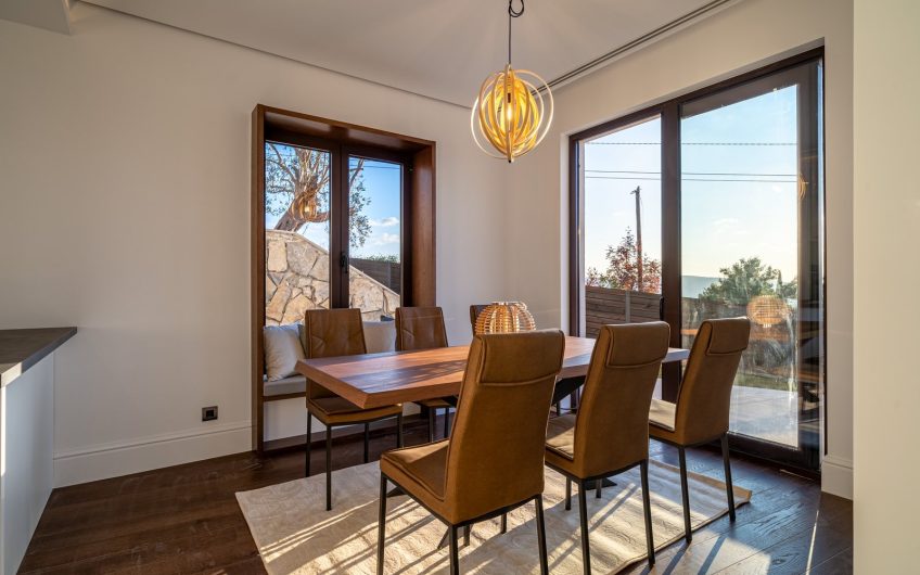 Villa in Kavač, 185 m²