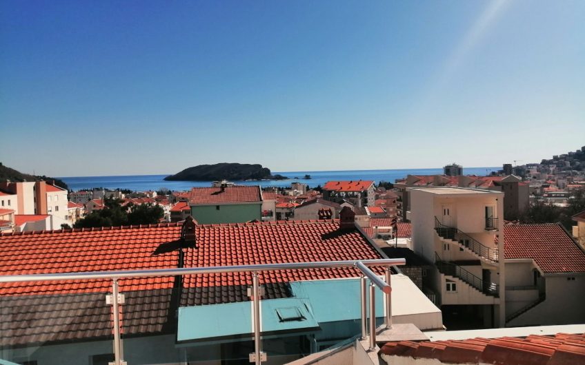 Large four-storey duplex house with seaview in Lazi, 475 m²