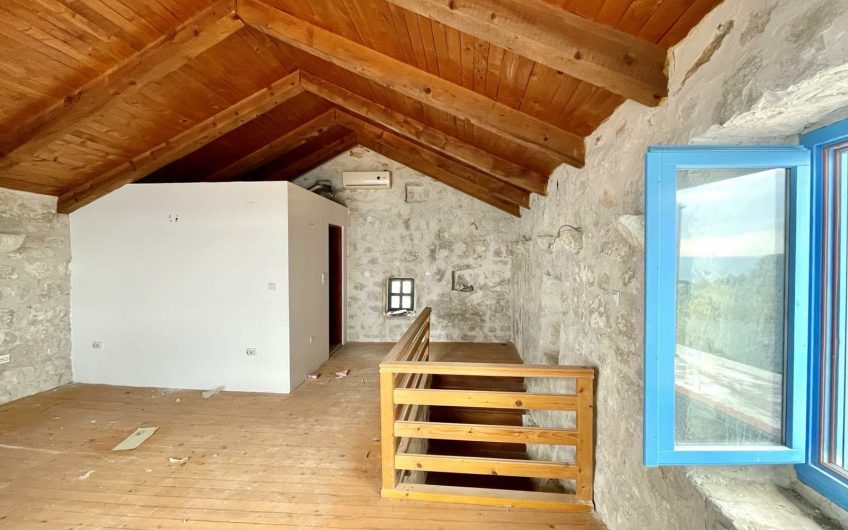 Two mediterranean stone two-storey houses with seaview in Reževići, 95 m²