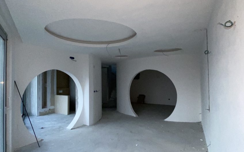 Large unfinished four-storey house near monastery of Maine in Budva, 407 m²