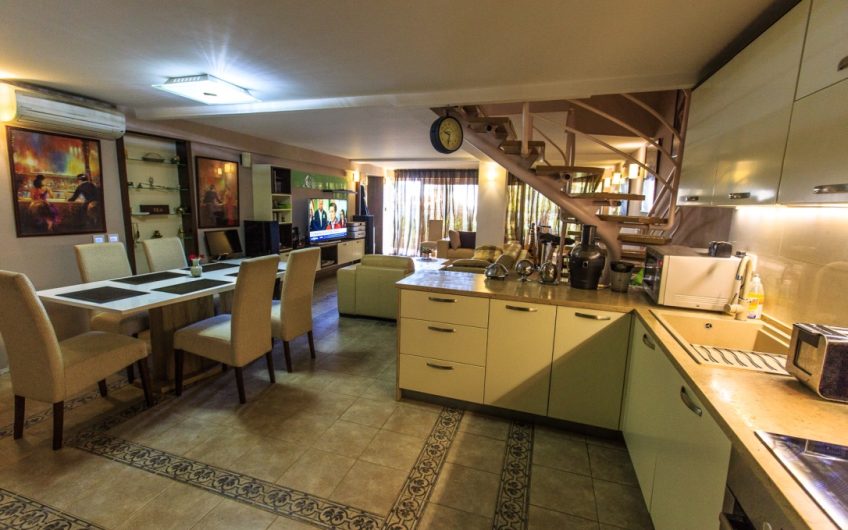 Exclusive medditerranean stone house near sea in Perazića Do, 120 m²