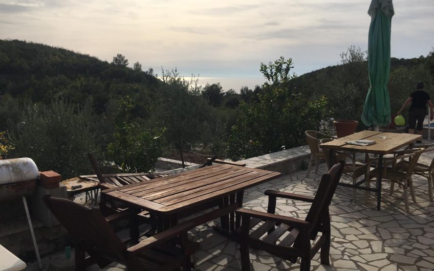 Two houses in Bigova, 133 m²