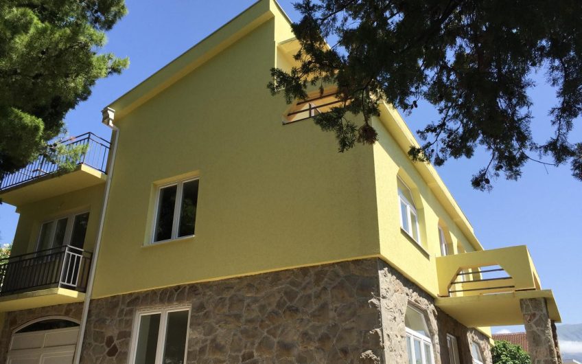 Big family house in Šušanj, 250 m²