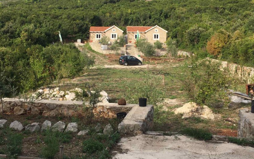 Two houses in Bigova, 133 m²