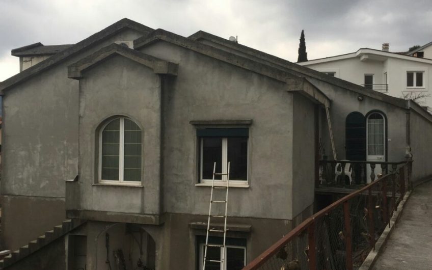 Two-storey house with seaview in Topla, 228 m²
