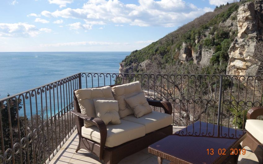 Luxury villa with panoramic seaview and sauna in Perazića Do, 190 m²