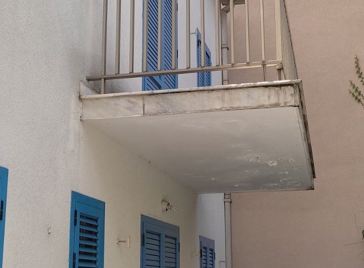 Large three-storey house in center of Budva, 300 m²