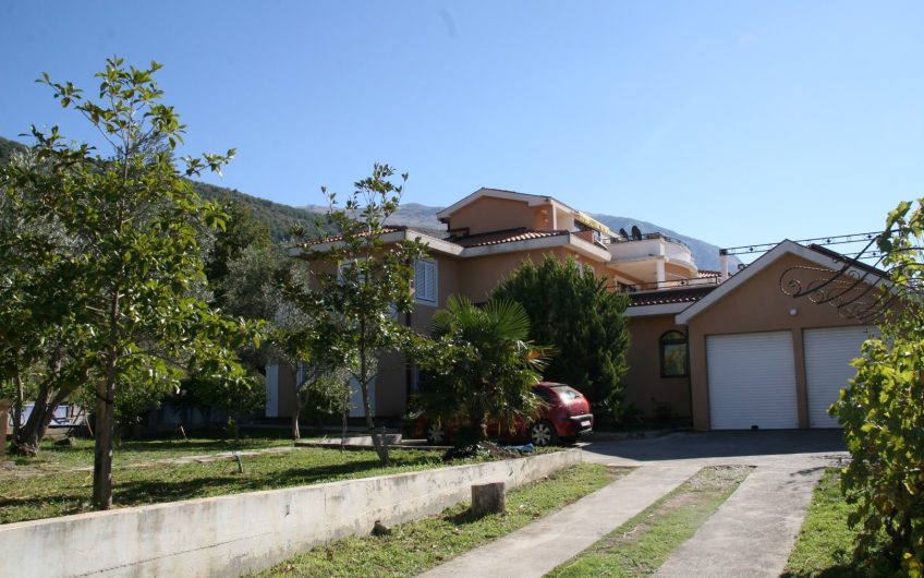 Сontemporary villa with seaview in Kavač, 450 m²