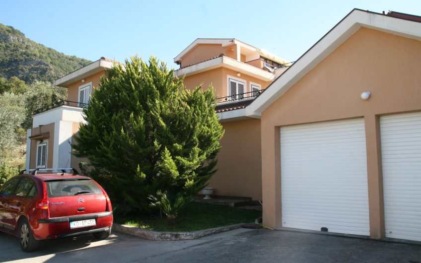 Сontemporary villa with seaview in Kavač, 450 m²