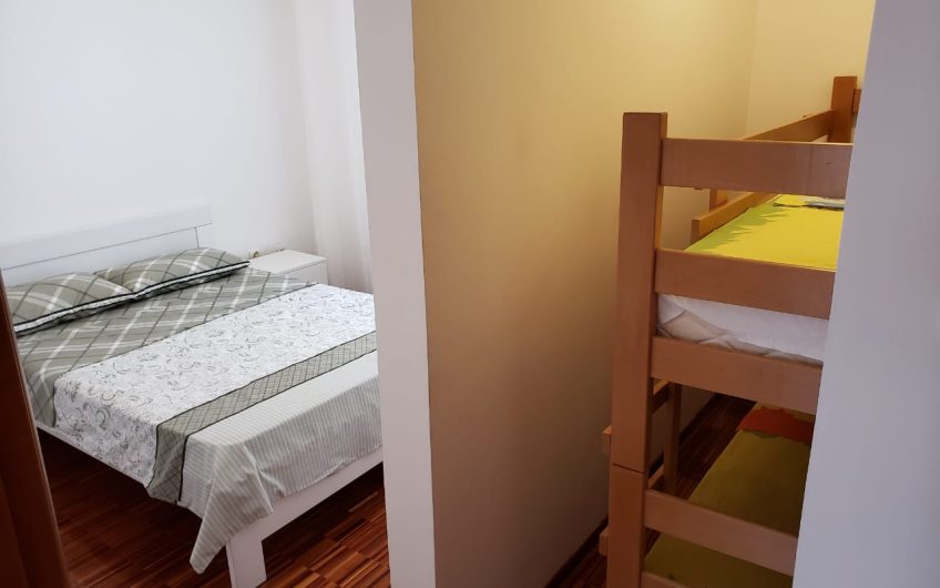 Luxurious three-room apartment by the sea in Donji Stoliv, 105 m²
