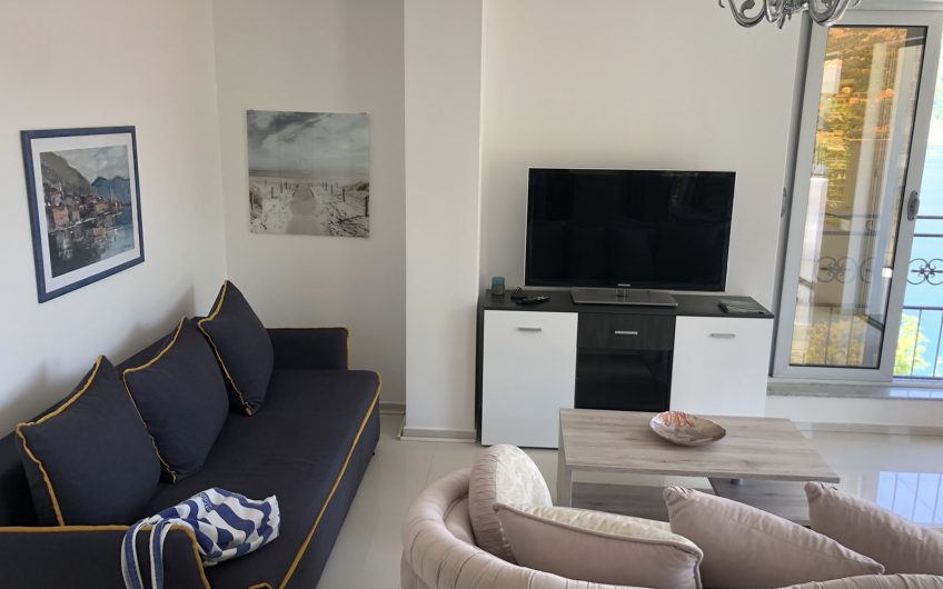 Luxurious two-room apartment with panoramic seaview in Lepetane, 87 m²