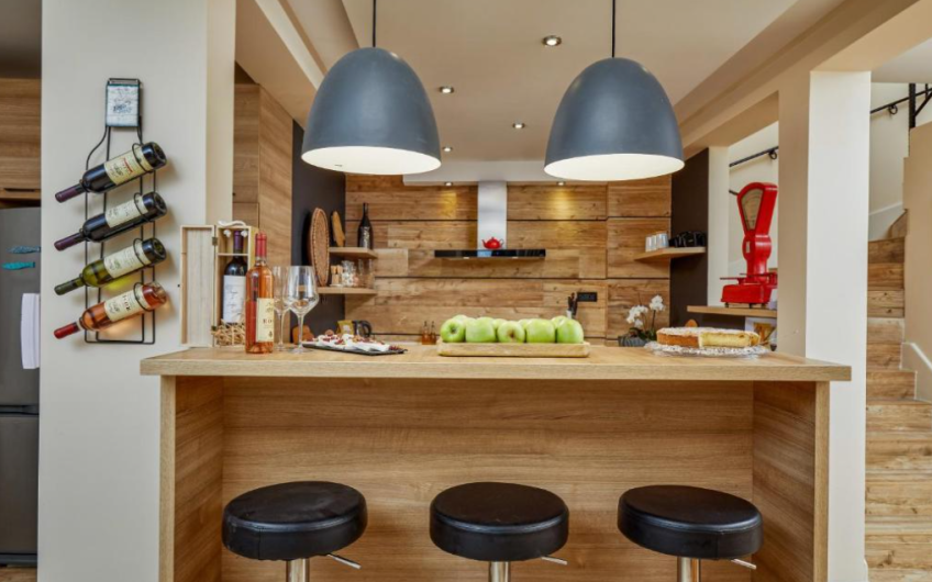 Luxury three-storey villa in Bigova, 266 m²