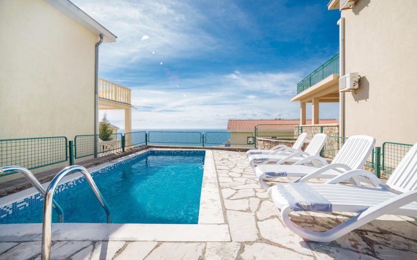 Two luxury villas with seaview and pool in Krimovica, 178 m²