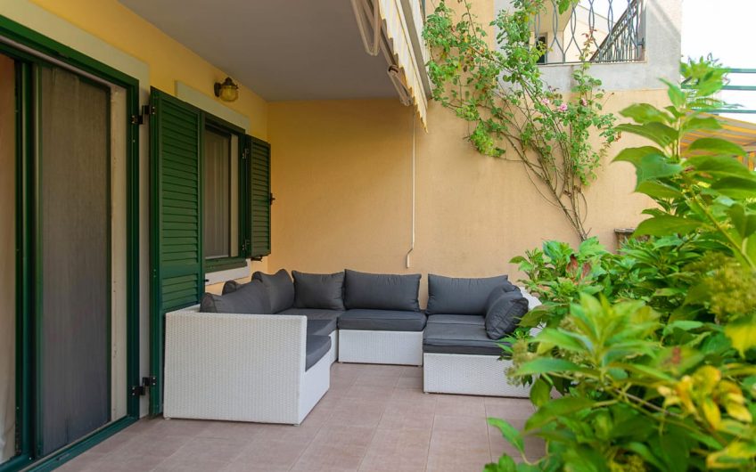 Two-storey house with pool in Lastva Grbaljska, 178 m²