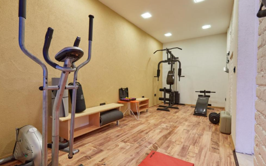 Luxury three-storey villa in Bigova, 266 m²