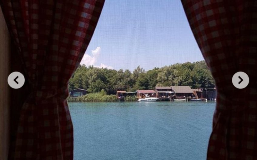 Country house on riverbank in Ada Bojana