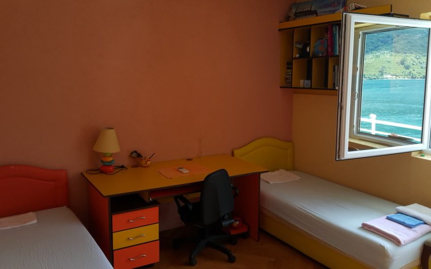Three-storey house on first line in Lepetane, 242 m²