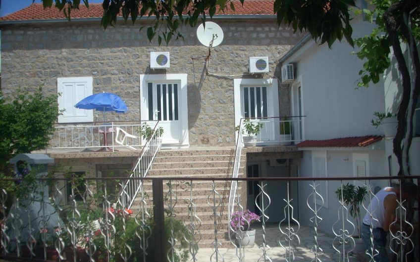 House in Radovići, 300 m²