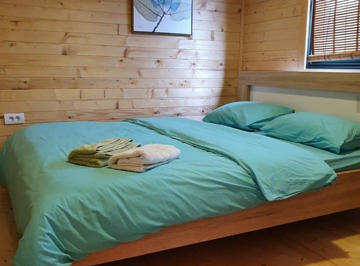 Wooden house with three separate apartments on riverbank in Ada Bojana, 115 m²