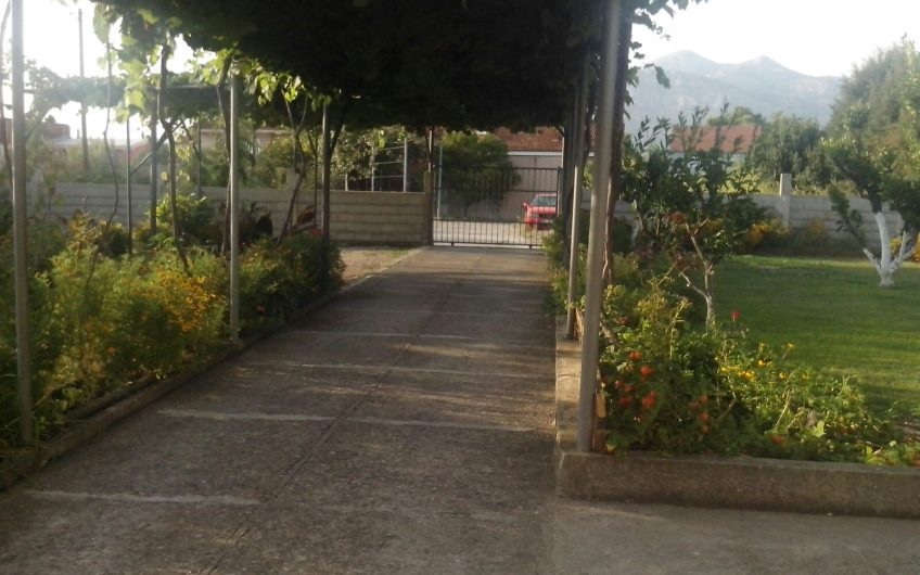 Large house in Polje, 400 m²