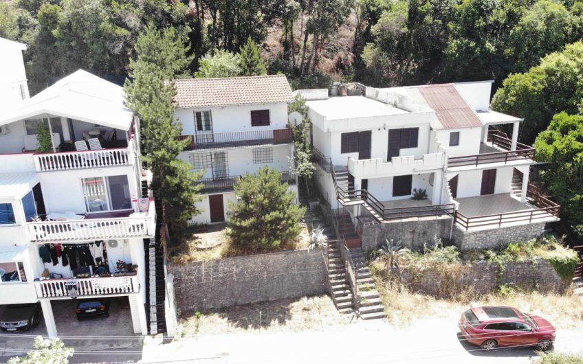Two-storey house with seaview near beach in Hladna Uvala