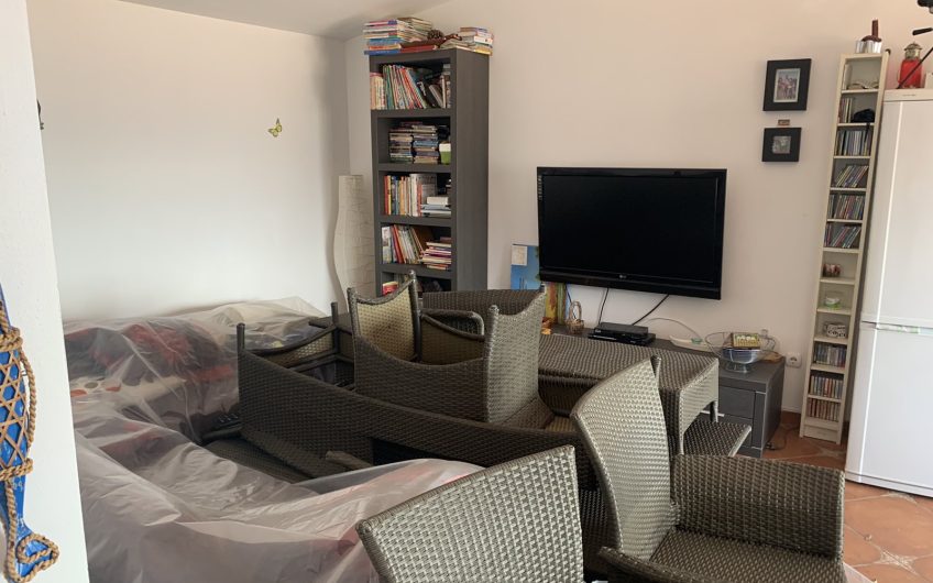 Three-storey villa with seaview in Hladna Uvala, 450 m²