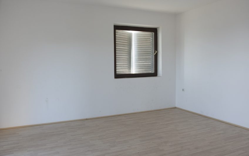 Five-storey villa with seaview in Sušćepan, 514 m²