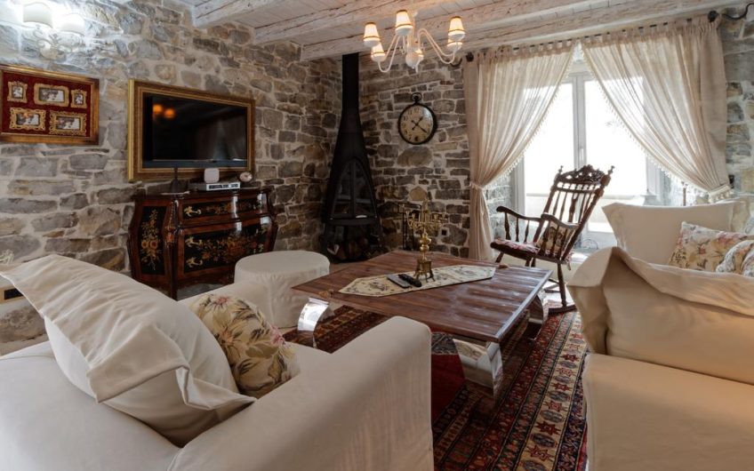 Four star villa in Tivat with own beach, 120 m²