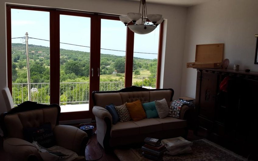 Two-storey villa with seaview and pool in Popovici, 220 m²