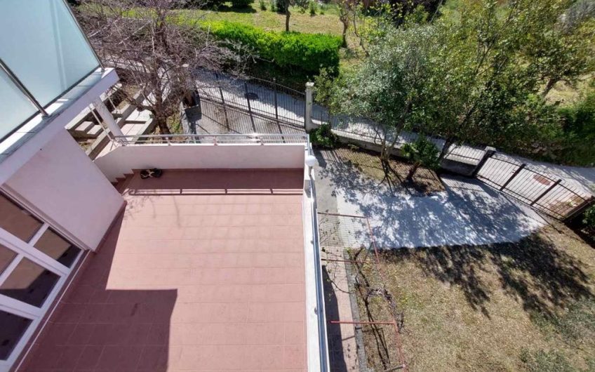 House in Učuri, 263 m²