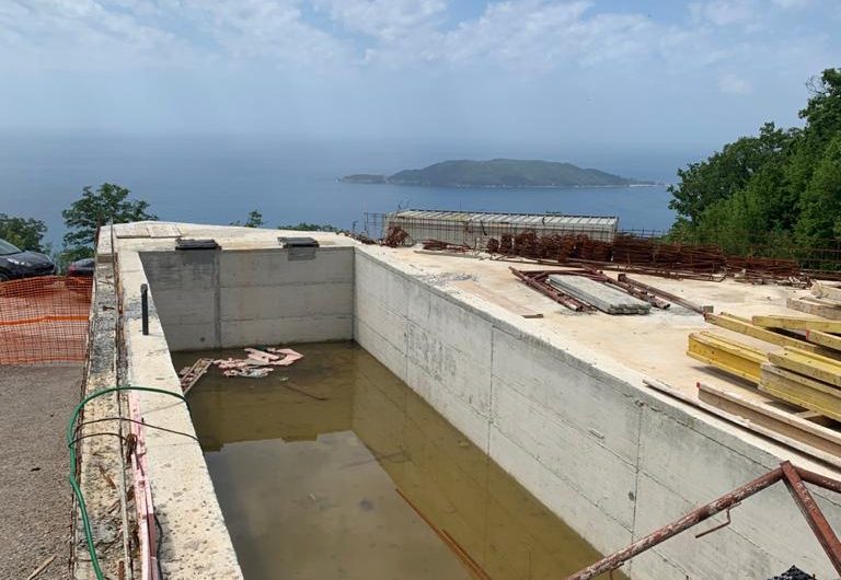 Two-storey unfinished villa with seaview in Kuljače, 250 m²