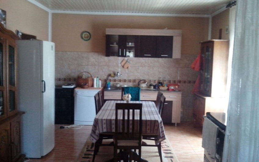 Large house in Polje, 400 m²