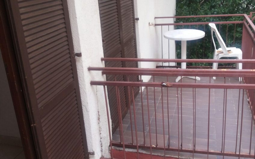 Three-storey house on Adriatic road in Budva, 200 m²