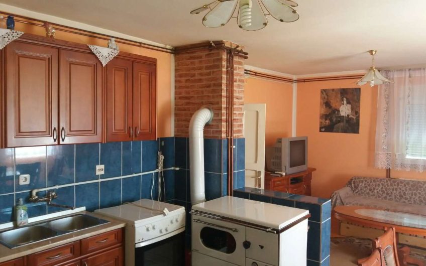 Three-storey house in Javorovača, 300 m²