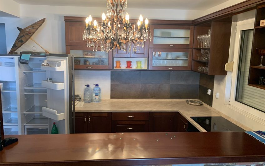 Three-storey villa with seaview in Hladna Uvala, 450 m²