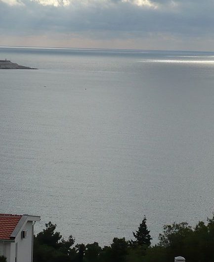 New three-storey family villa with seaview in Šušanj, 320 m²