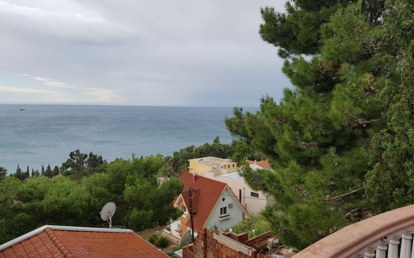 House with seaview in Zeleni Pojas, 200 m²