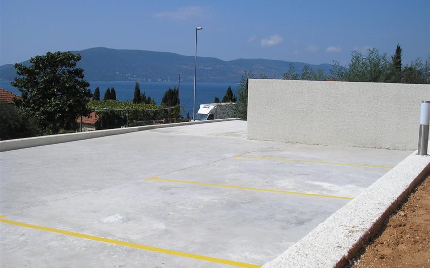 Pair of new villas with seaview in Kumbor, 335 m²