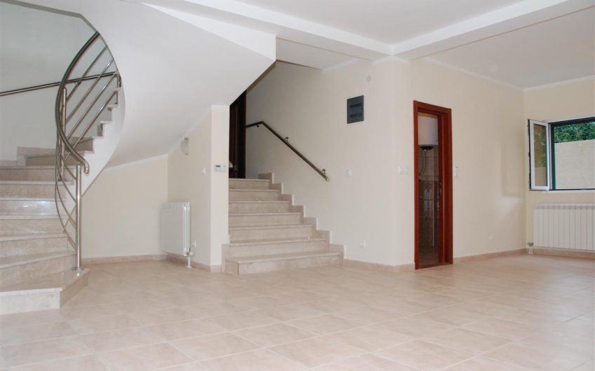 Pair of new villas with seaview in Kumbor, 335 m²