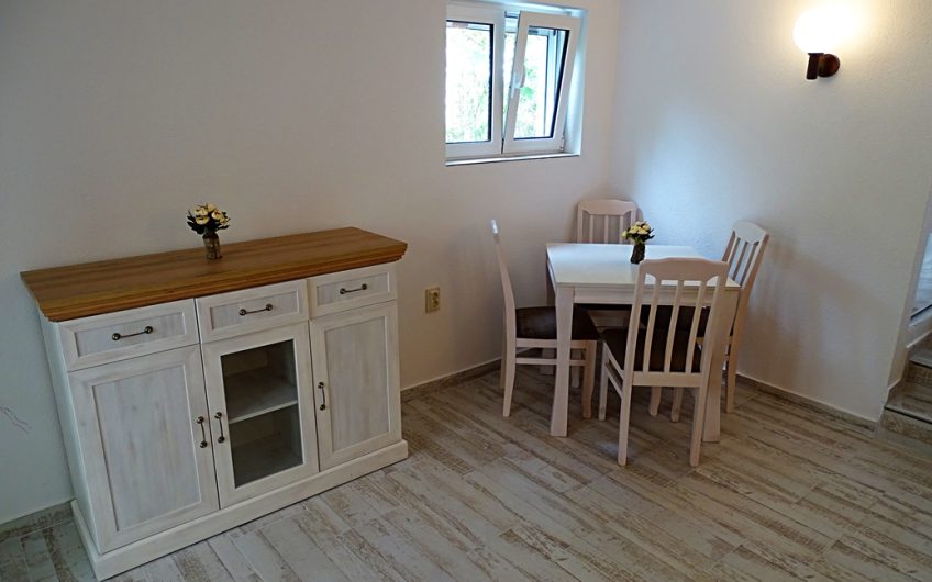 Semi-detached house in Orahovac, 71 m²