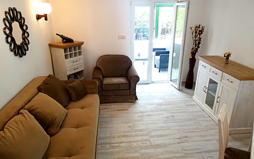 Semi-detached house in Orahovac, 71 m²