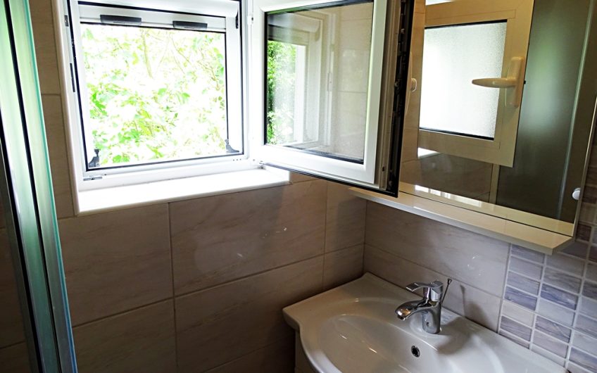 Semi-detached house in Orahovac, 71 m²