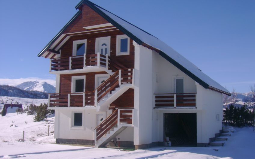 Three-storey house near Pljevlja, 220 m²
