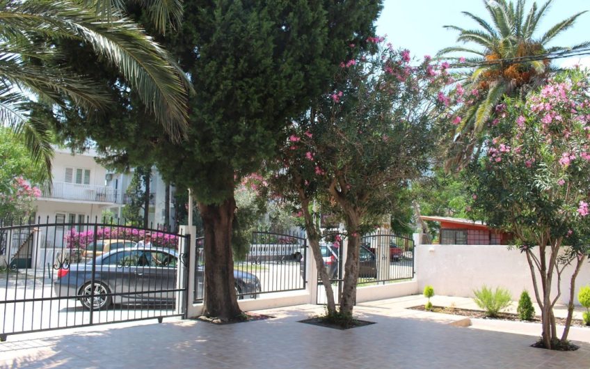 Hotel villa in Sutomore, 376 m²