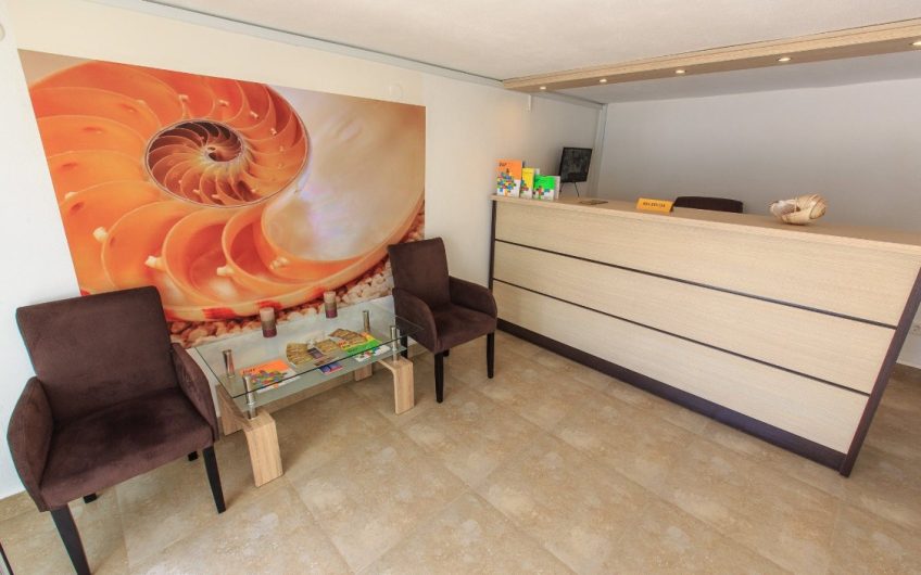 Hotel villa in Sutomore, 376 m²