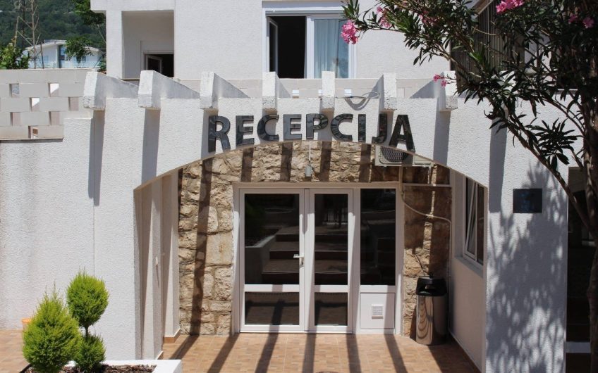 Hotel villa in Sutomore, 376 m²