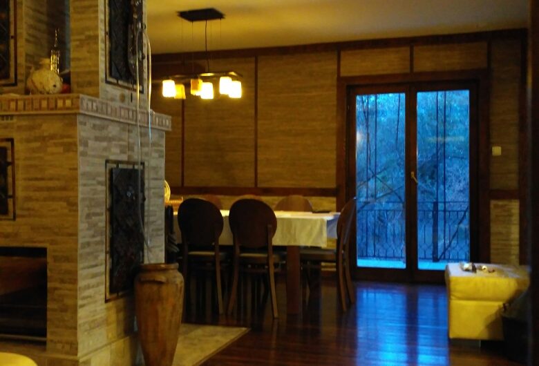 Three-storey house in Bijela, 140 m²