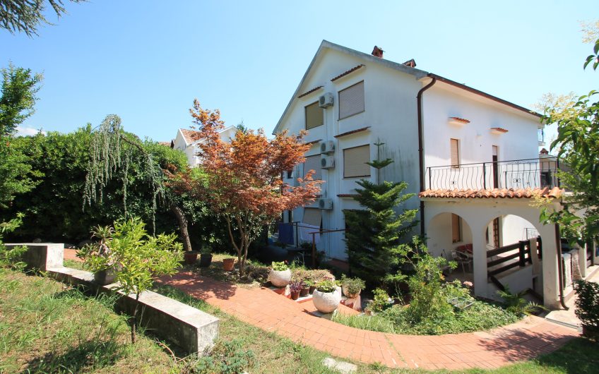 Two-storey house in Tivat